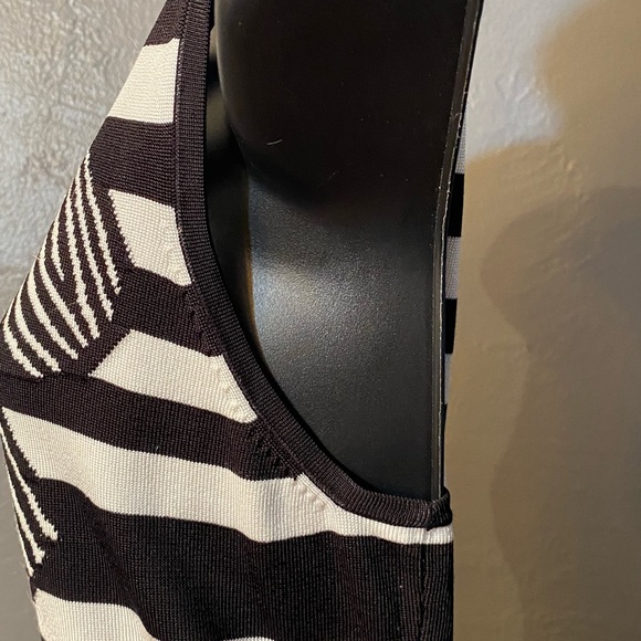 International Concepts Mock Turtle Neck Sleeveless Sweater Top - Picture 2 of 16